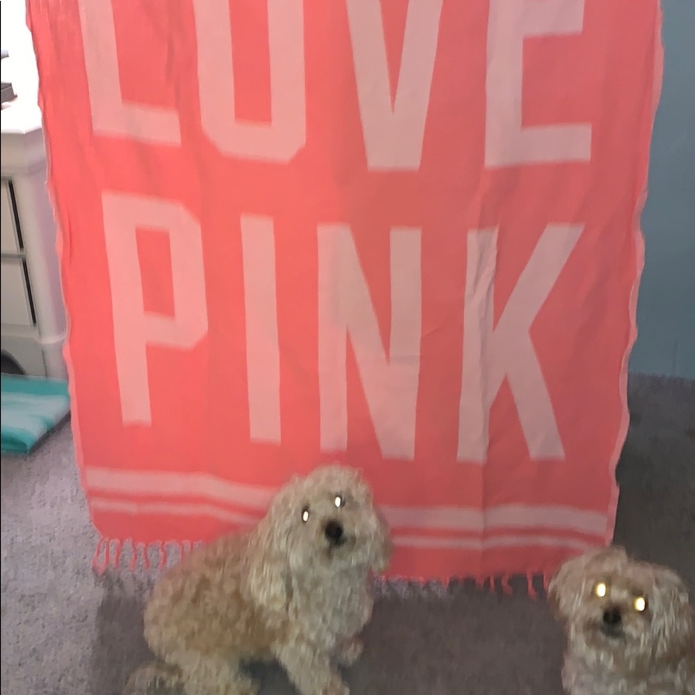 pink towel!